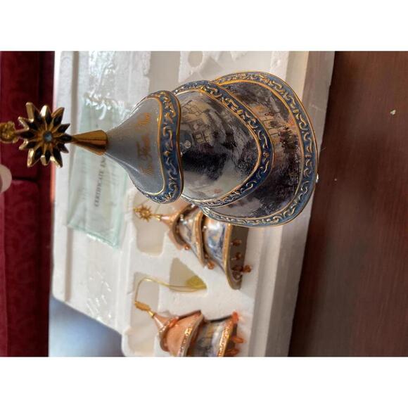 Thomas Kinkade Bone China Ornament Collection, set of 3 - Picture 2 of 7